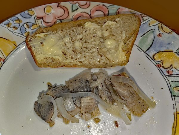 Herring-marinated small